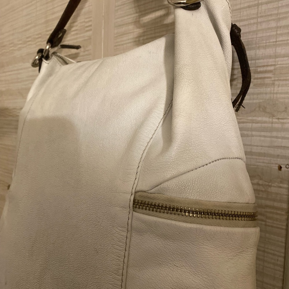 White leather shoulder bag